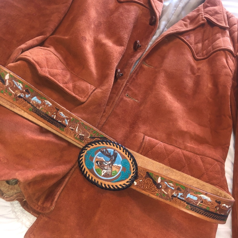 Vintage 70’s Suede Jacket and belt - Picture 2 of 9